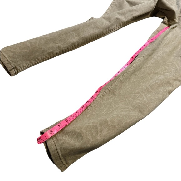 🐍 Torrid High Rise Jegging Pants Size 18R Plus Tan Python Print Skinny Jeans 🐍 - Picture 2 of 4